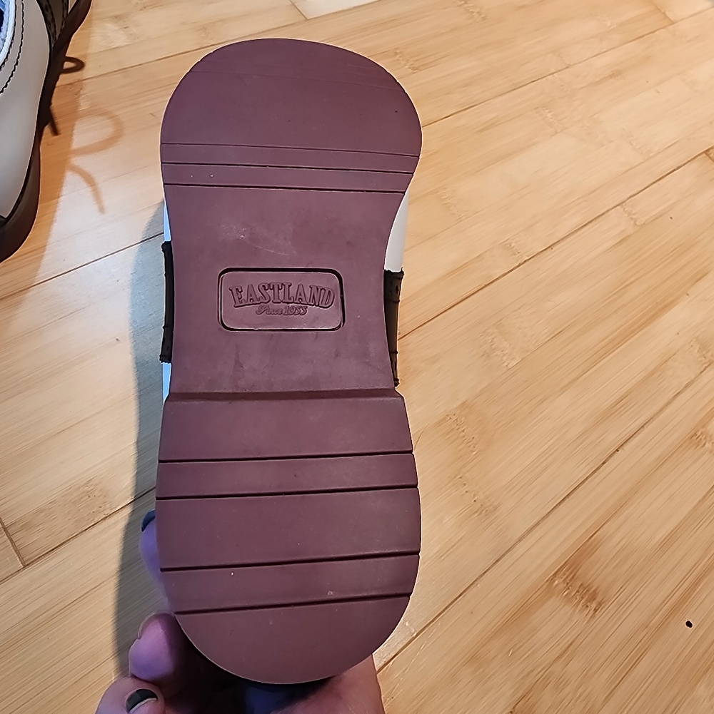 EASTLAND classic Saddle Shoes Memory Foam SADIE sz 6 - Picture 6 of 10